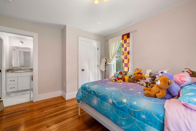 54 Canterbury B, Hingham, MA 02043