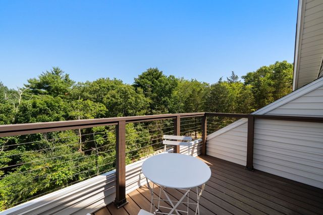 54 Canterbury B, Hingham, MA 02043