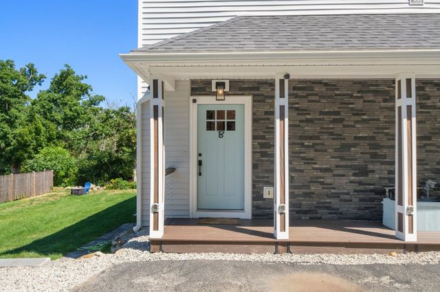 54 Canterbury B, Hingham, MA 02043