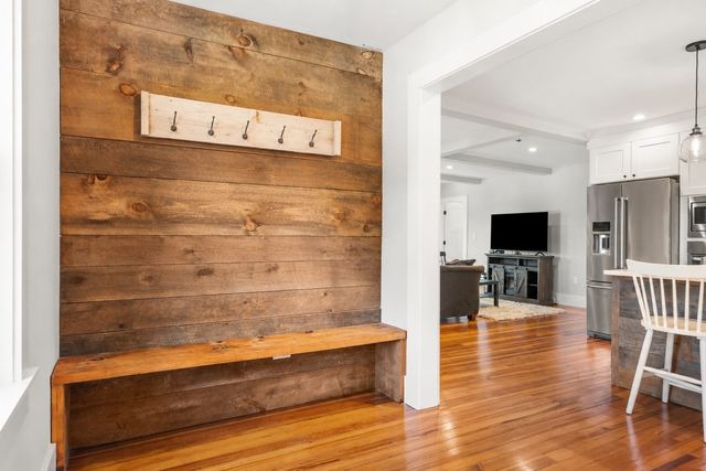 54 Canterbury B, Hingham, MA 02043