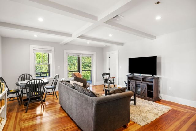 54 Canterbury B, Hingham, MA 02043
