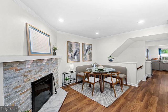 1604 APRICOT CT, Reston, VA 20190