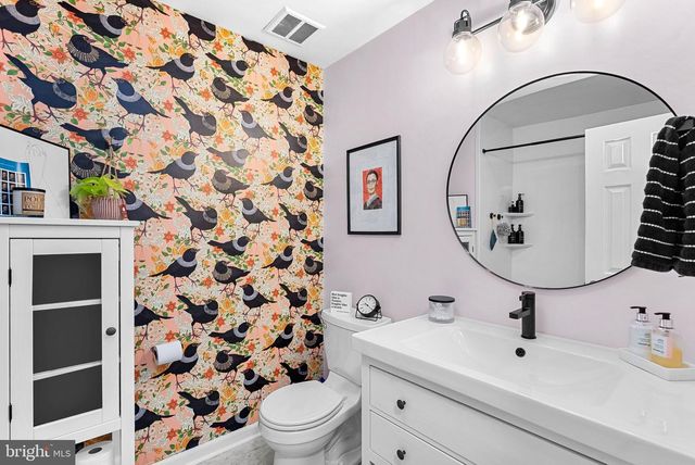 1604 APRICOT CT, Reston, VA 20190