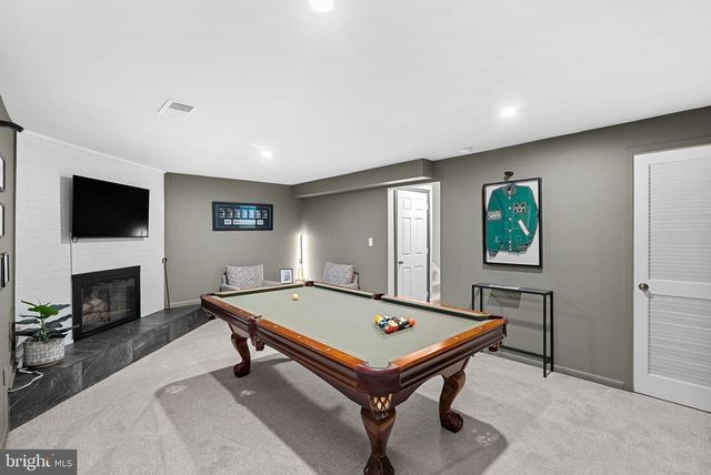 1604 APRICOT CT, Reston, VA 20190