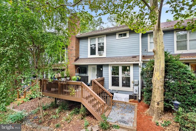 1604 APRICOT CT, Reston, VA 20190