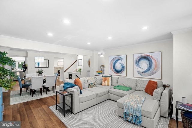 1604 APRICOT CT, Reston, VA 20190