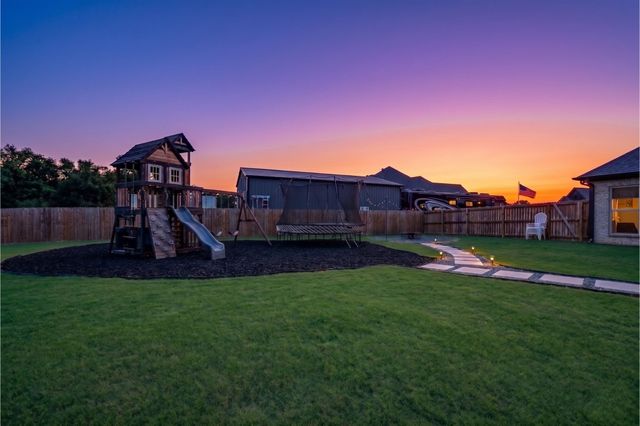 12432 Maplewood Drive, Lindale, TX 75771
