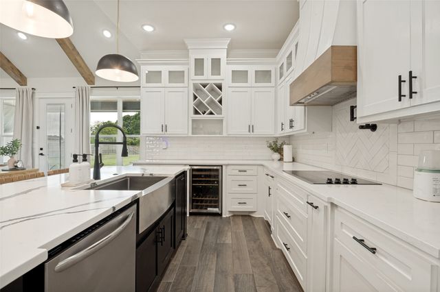 12432 Maplewood Drive, Lindale, TX 75771