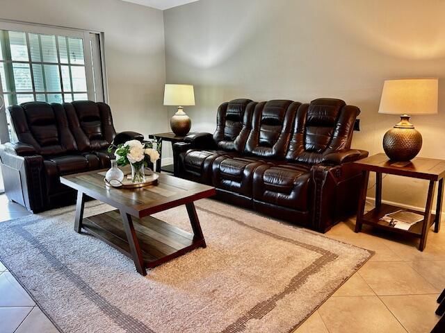 550 NW 78th Terrace 107, Margate, FL 33063