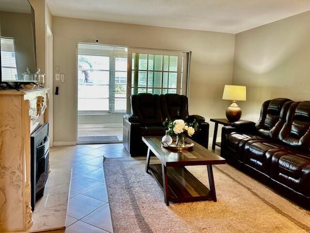550 NW 78th Terrace 107, Margate, FL 33063