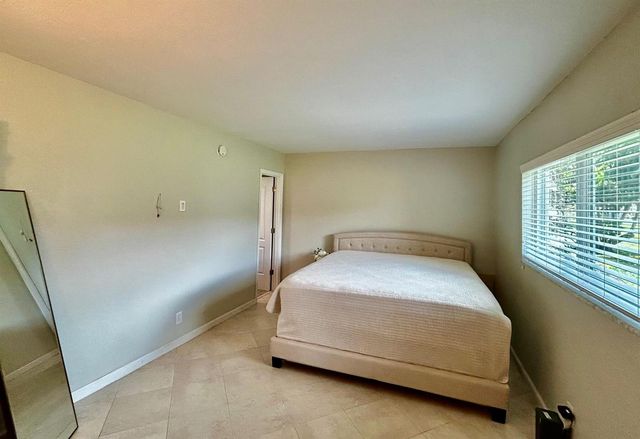 550 NW 78th Terrace 107, Margate, FL 33063