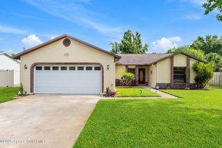 299 Cinnamon Lake Circle, Melbourne, FL 32901