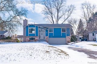 7663 Pleasant Manor Drive, Waterford, MI 48327