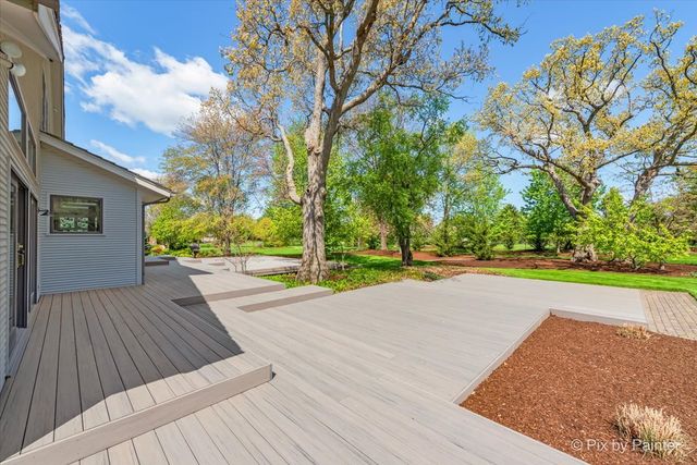 28W300 Flanders Lane, Winfield, IL 60190