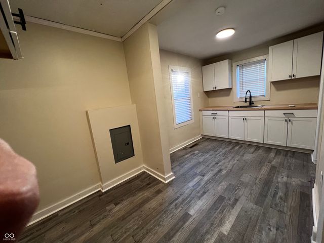 3557 Caroline Avenue, Indianapolis, IN 46218