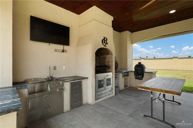 4552 Estancia Parkway, Mcallen, TX 78504