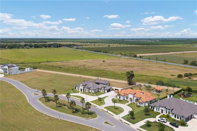 4552 Estancia Parkway, Mcallen, TX 78504