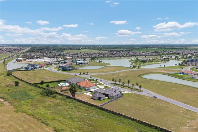 4552 Estancia Parkway, Mcallen, TX 78504