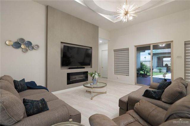 4552 Estancia Parkway, Mcallen, TX 78504