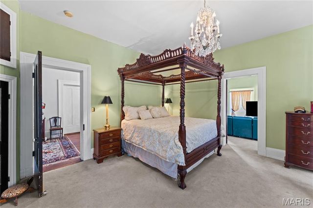 405 N 3rd Street, Louisiana, MO 63353