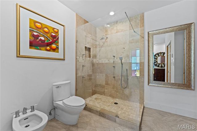 405 N 3rd Street, Louisiana, MO 63353