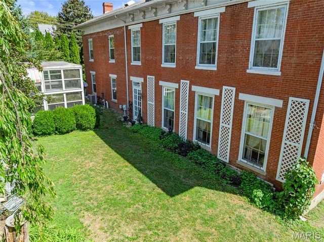 405 N 3rd Street, Louisiana, MO 63353