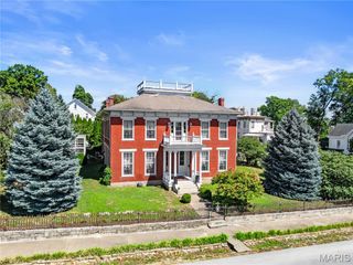 405 N 3rd Street, Louisiana, MO 63353