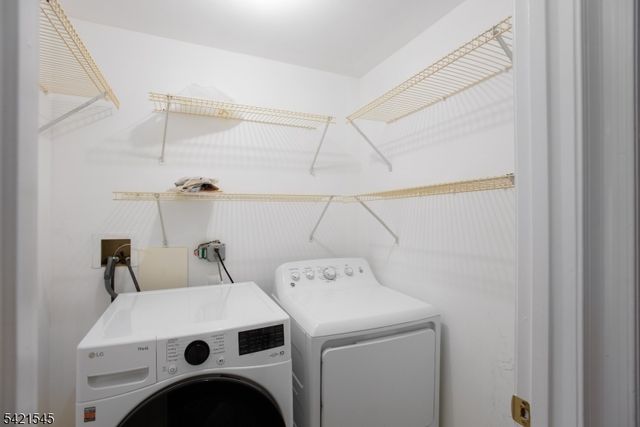 109 Tallwood Ln, Green Brook Twp., NJ 08812