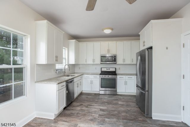 109 Tallwood Ln, Green Brook Twp., NJ 08812