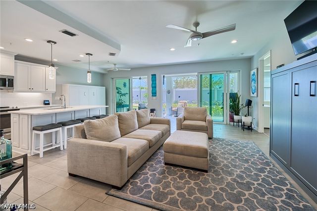 2664 Seychelles CIR 2402, Naples, FL 34112