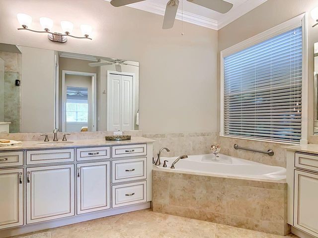 8461 BRIDGEPORT BAY CIRCLE, Mount Dora, FL 32757