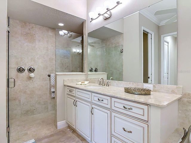 8461 BRIDGEPORT BAY CIRCLE, Mount Dora, FL 32757