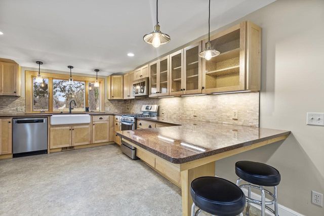 538 Windmill Road, Brooklyn, WI 53521
