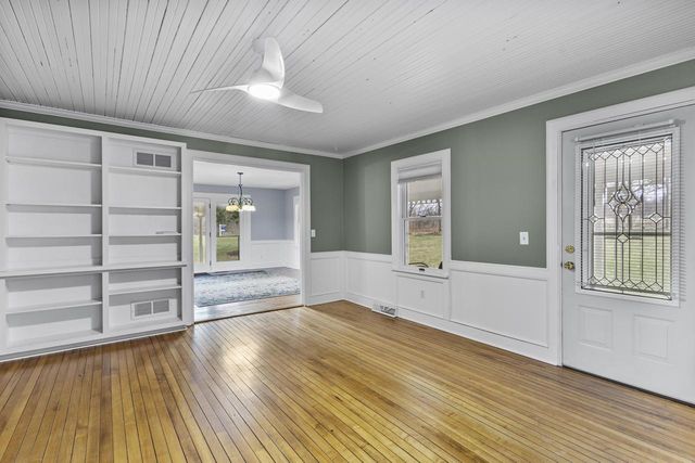 538 Windmill Road, Brooklyn, WI 53521