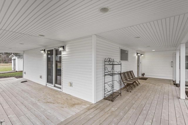 538 Windmill Road, Brooklyn, WI 53521