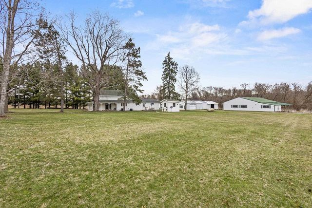 538 Windmill Road, Brooklyn, WI 53521
