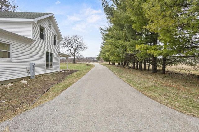 538 Windmill Road, Brooklyn, WI 53521