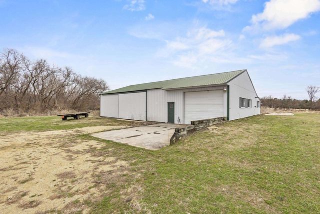 538 Windmill Road, Brooklyn, WI 53521