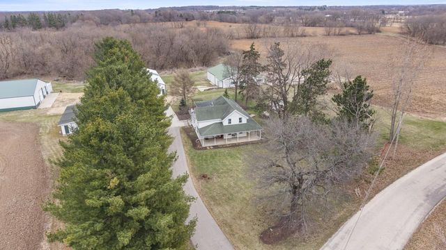 538 Windmill Road, Brooklyn, WI 53521