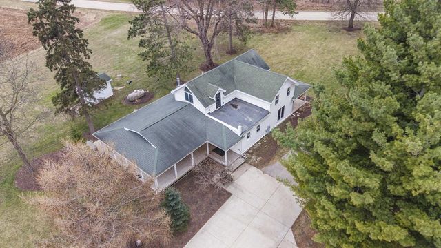 538 Windmill Road, Brooklyn, WI 53521