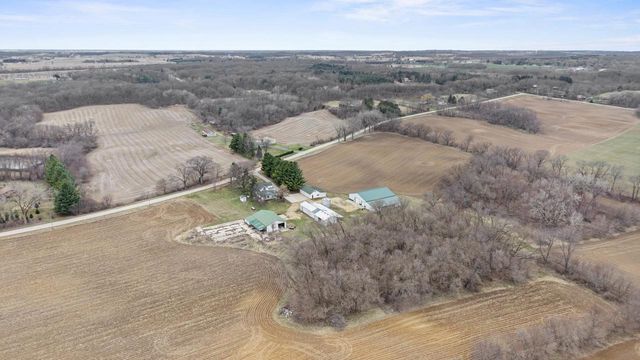 538 Windmill Road, Brooklyn, WI 53521