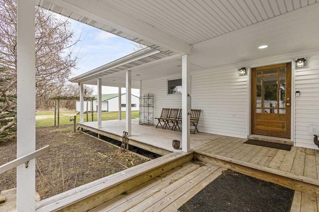 538 Windmill Road, Brooklyn, WI 53521