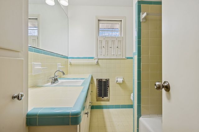 112 Hickory Heights Drive, Hendersonville, TN 37075