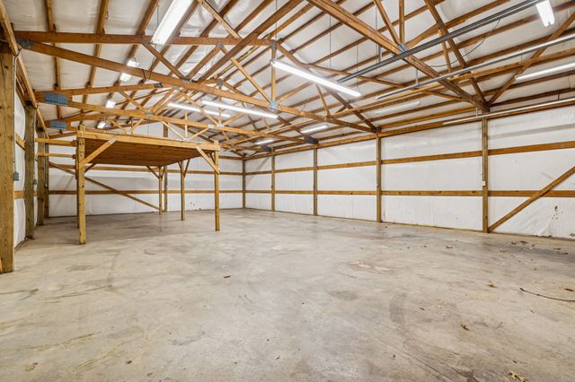 112 Hickory Heights Drive, Hendersonville, TN 37075