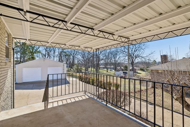 112 Hickory Heights Drive, Hendersonville, TN 37075