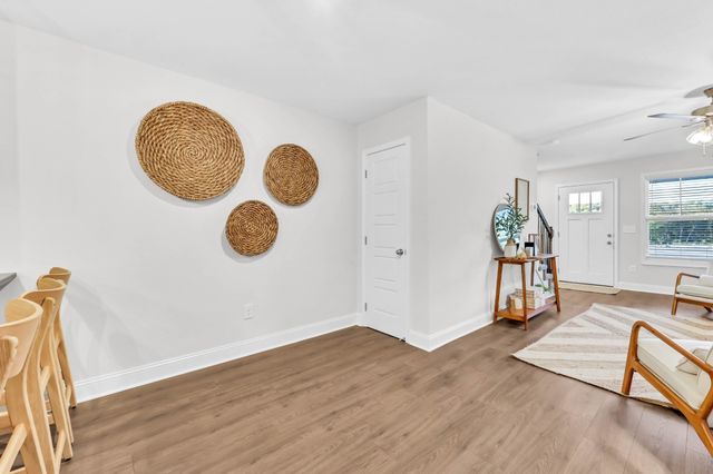 131 Quarry Point Dr C131, Clarksville, TN 37043
