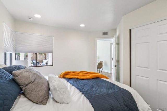 2829 Forest View Way, Carlsbad, CA 92008