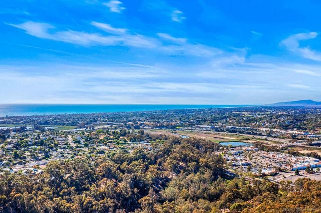 2829 Forest View Way, Carlsbad, CA 92008