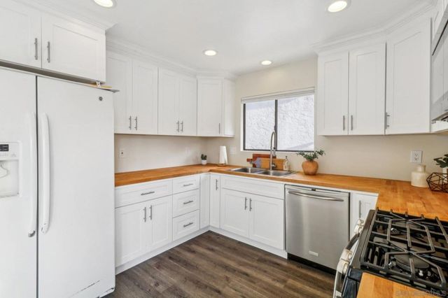 2829 Forest View Way, Carlsbad, CA 92008