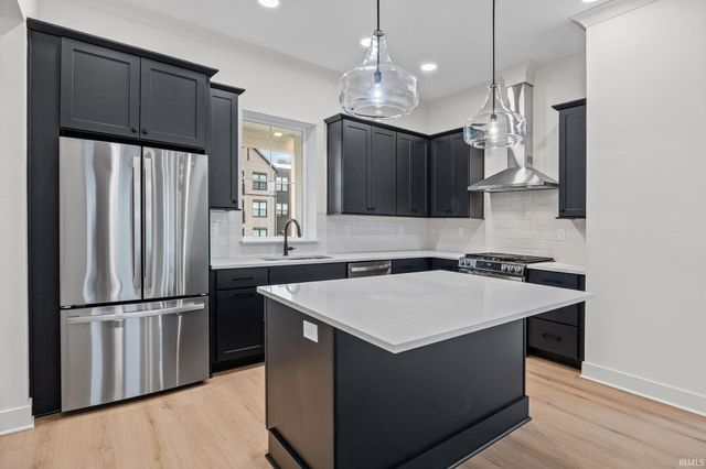 111 Parkerwood Lane, West Lafayette, IN 47906